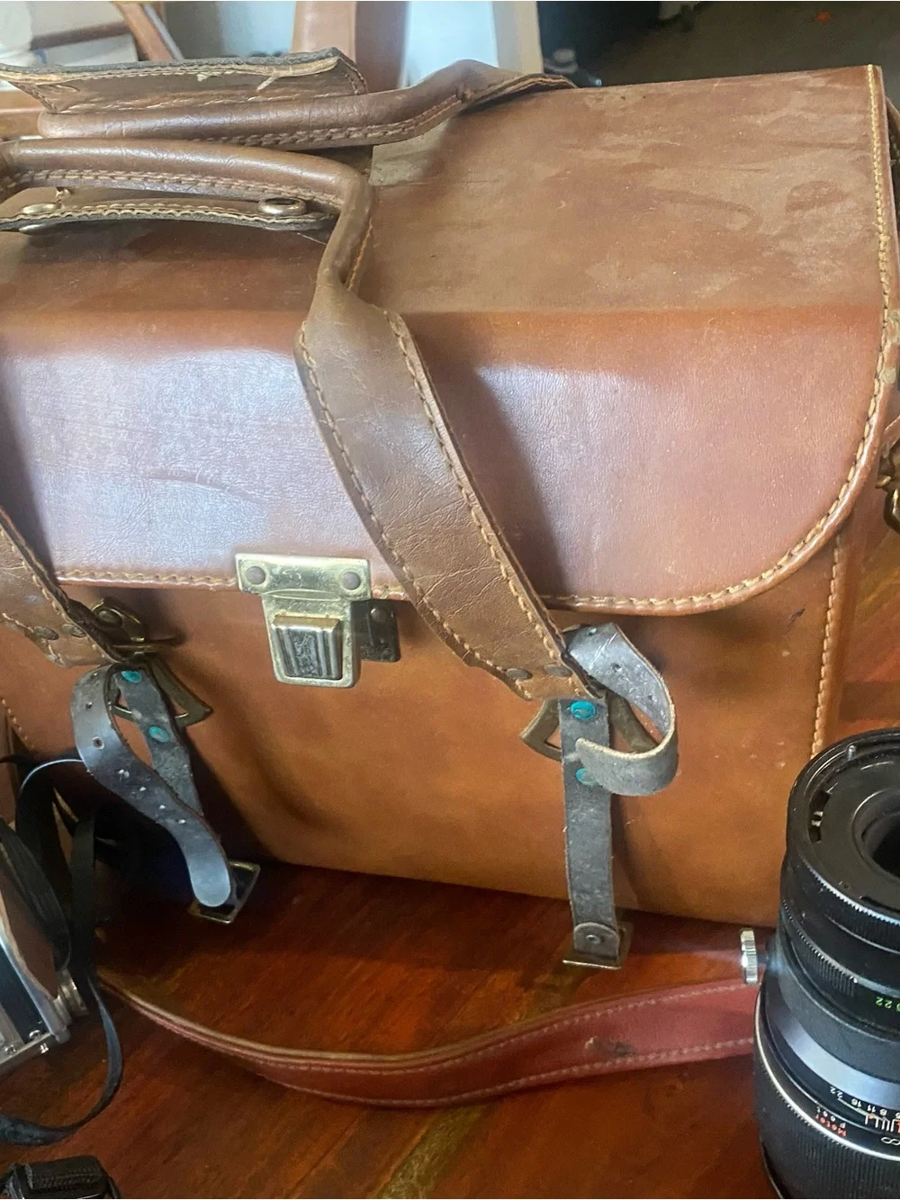 Vintage Mixed Film Cameras Bundle - Brown Leather Cases